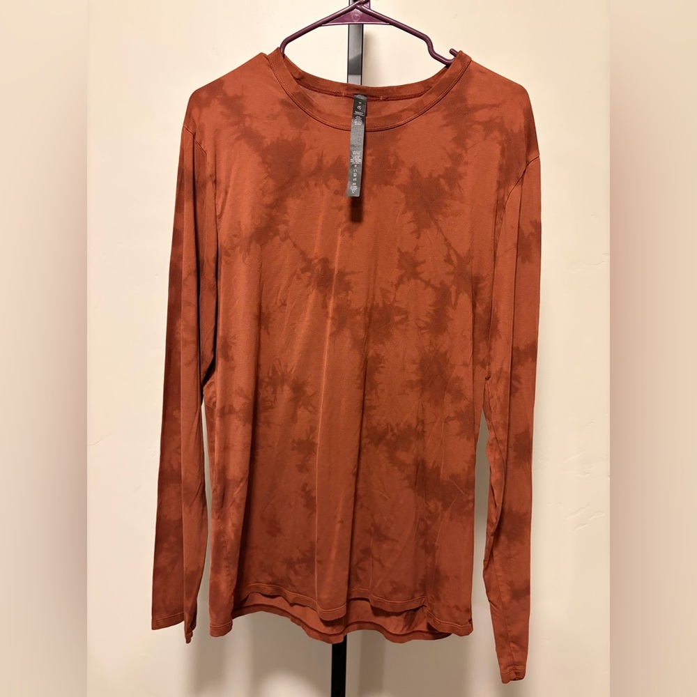lululemon The Fundamental Long Sleeve Shirt Rust Tie Dye - Picture 2 of 5